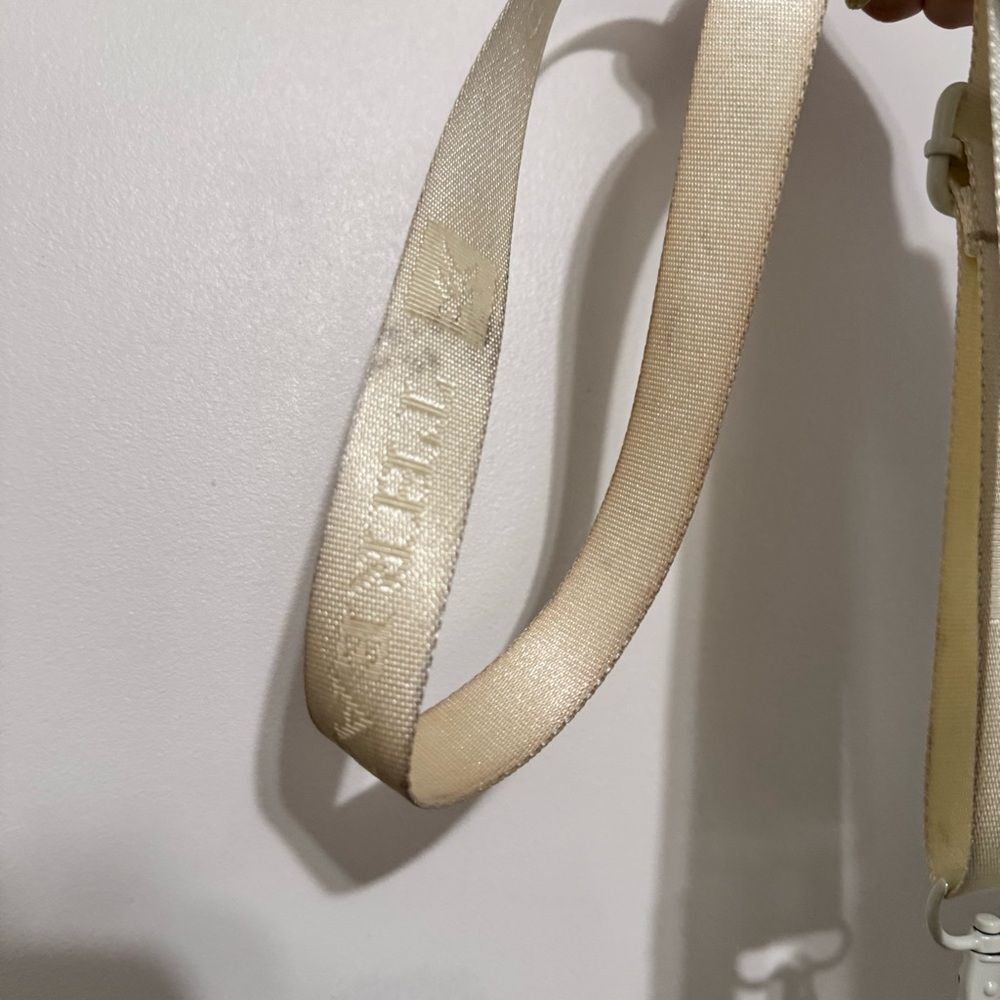 Thread Wallets Off White Crossbody Bag - Picture 8 of 8